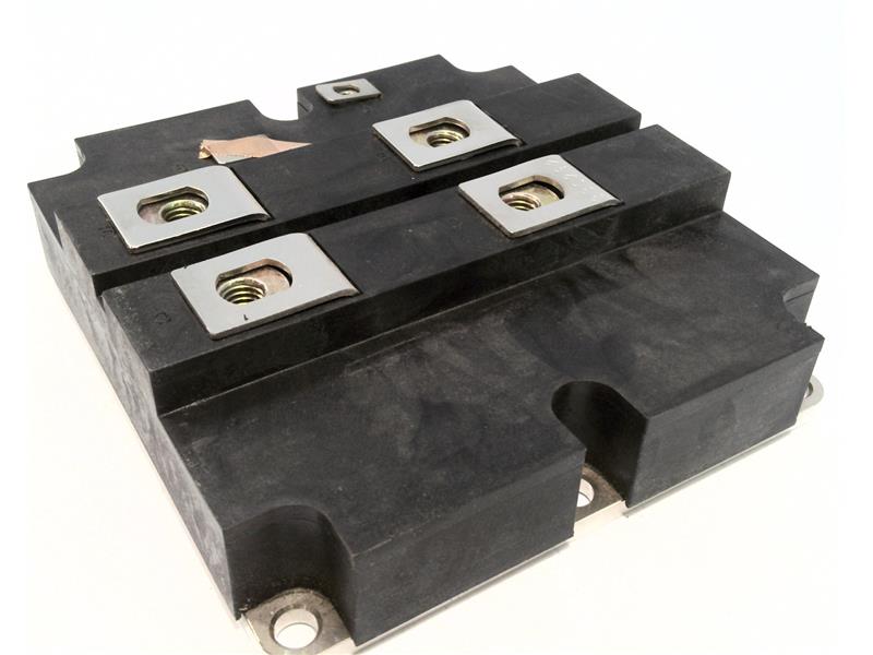 INFINEON 6SY7000-0AB70