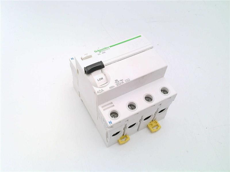 SCHNEIDER ELECTRIC A9R35440