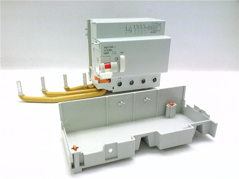 SCHNEIDER ELECTRIC 18597