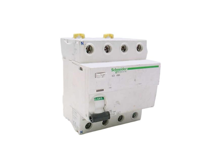 A9R84440 by SCHNEIDER ELECTRIC