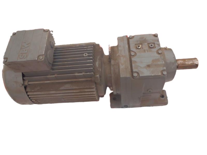 SEW EURODRIVE R57DV100L