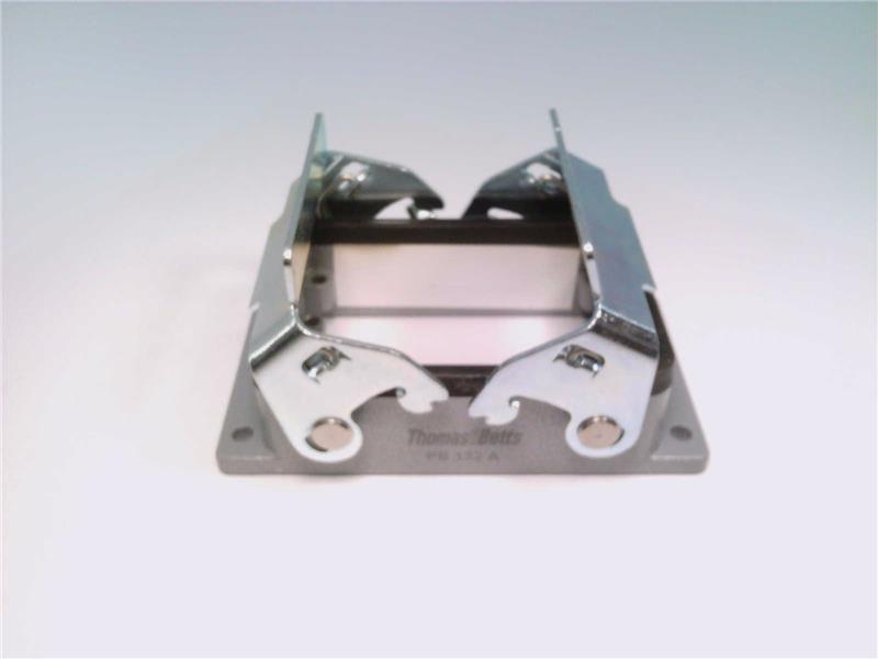 ABB THOMAS & BETTS PB132A