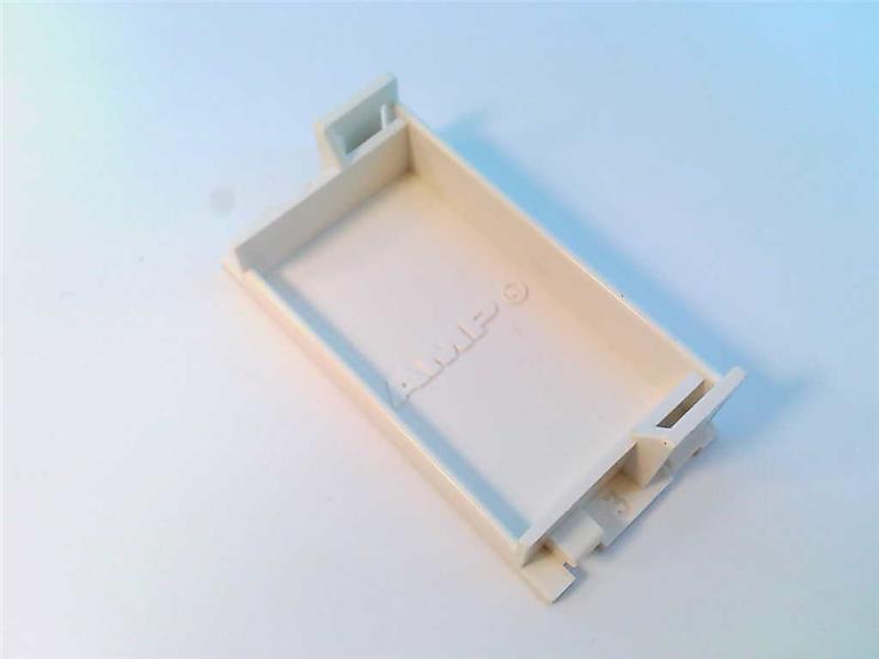 TE CONNECTIVITY 1116410-3