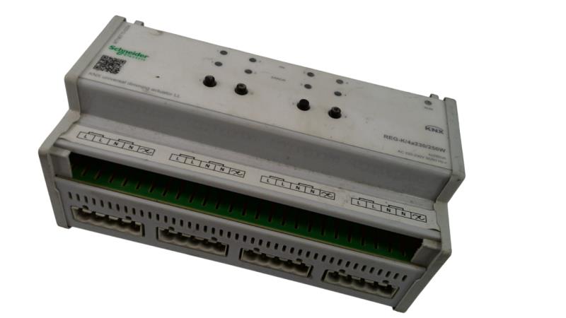 SCHNEIDER ELECTRIC MTN6710-0004