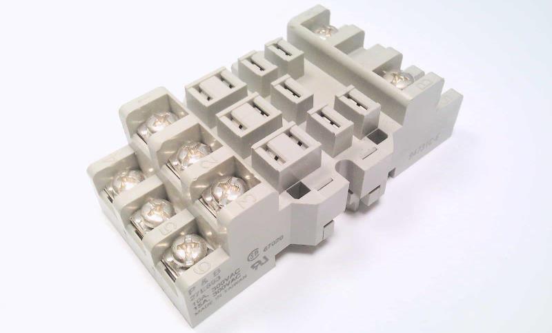 TE CONNECTIVITY 27E893