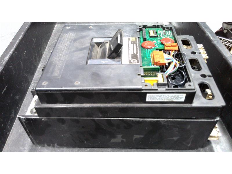 SCHNEIDER ELECTRIC LXL36600G