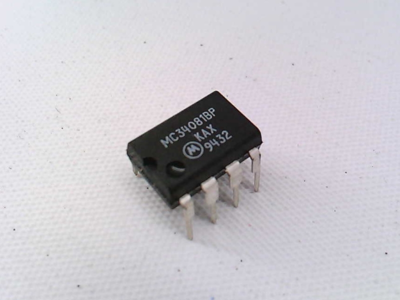 NXP SEMICONDUCTOR MC34081BP