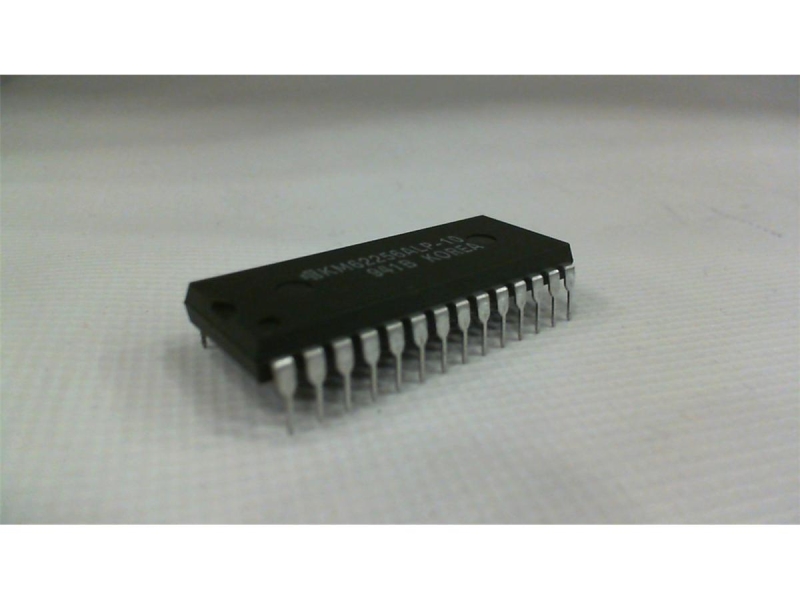 SAMSUNG KM62256ALP10