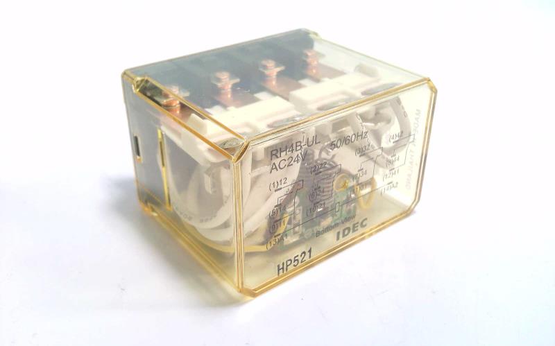 IDEC RH4B-ULAC24V