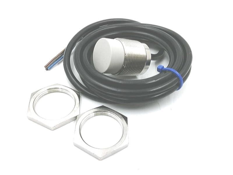 OMRON E2EL-X15MF1 2M