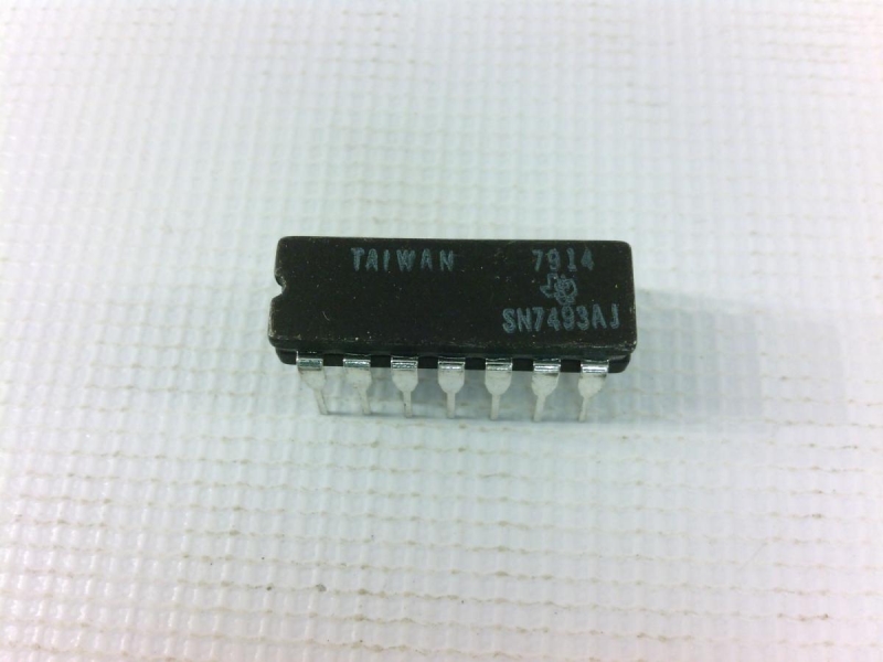 TEXAS INSTRUMENTS SEMI SN7493AJ