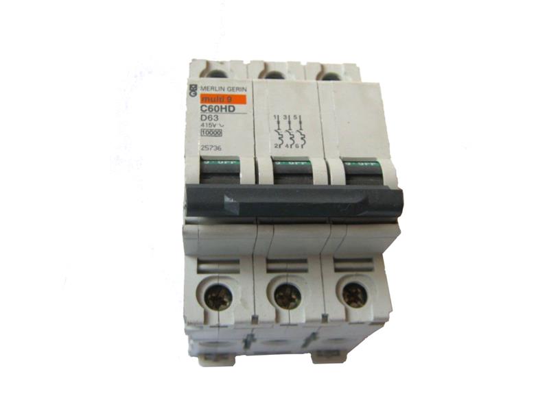 SCHNEIDER ELECTRIC C60HD-D63