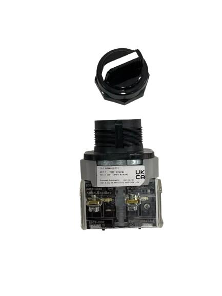 ALLEN BRADLEY 800H-HR2D2P