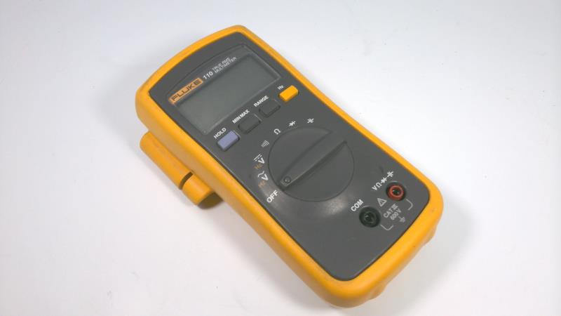 FLUKE 110