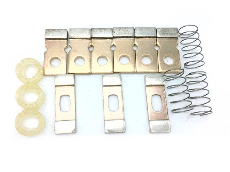 34220-323 by EATON CORPORATION