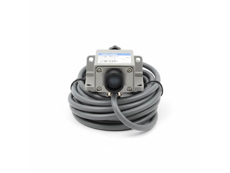 OMRON E3ML-M8F4-G