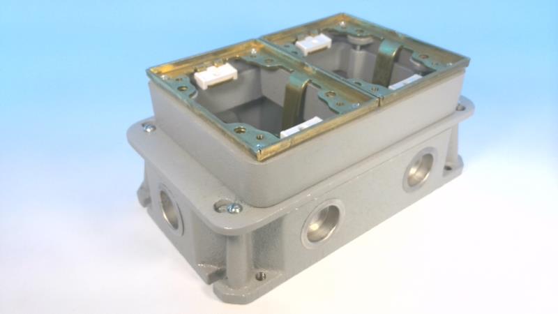 HUBBELL B4233