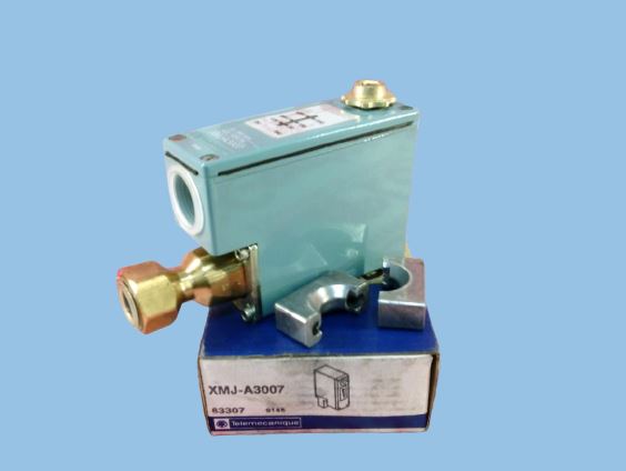 SCHNEIDER ELECTRIC XMJ-A3007