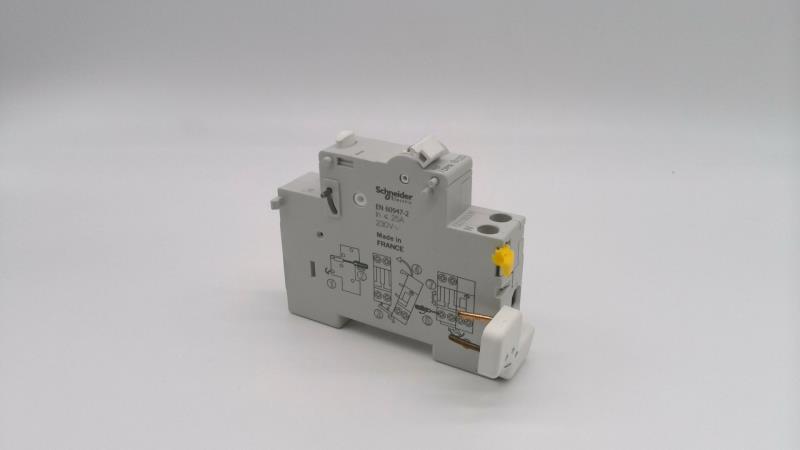 SCHNEIDER ELECTRIC 21685