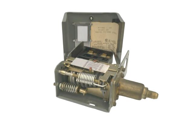 JOHNSON CONTROLS P70CA-13