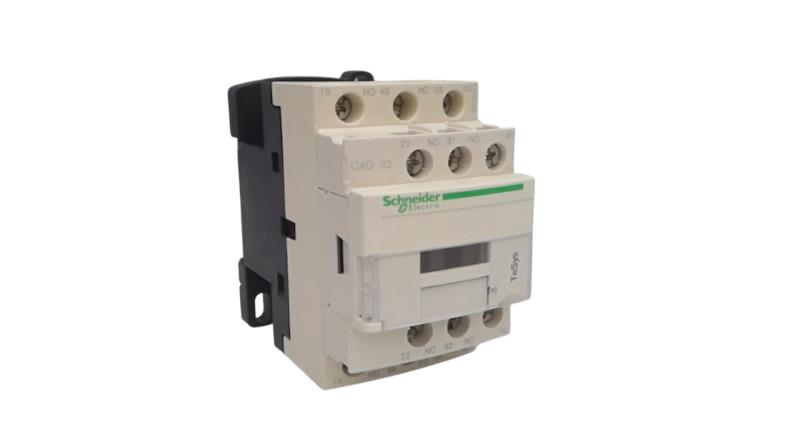SCHNEIDER ELECTRIC CAD32B7