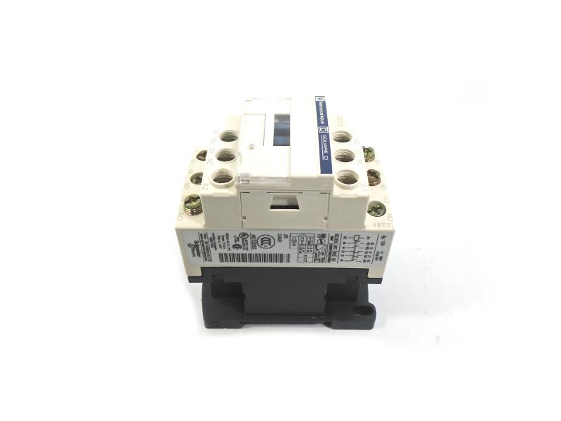 SCHNEIDER ELECTRIC CAD326M7