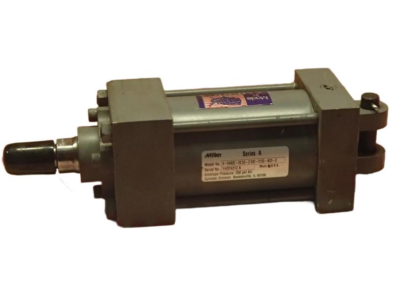 A-84B2C-02.50-2.500-0100-N33-0 by PARKER