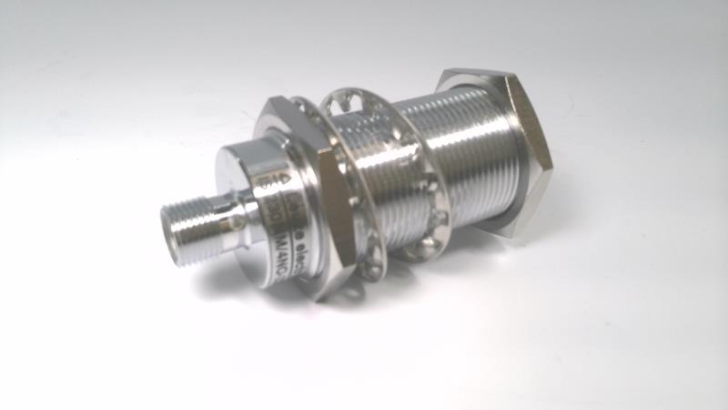 LEUZE IS 230MM/4NO-22E-S12