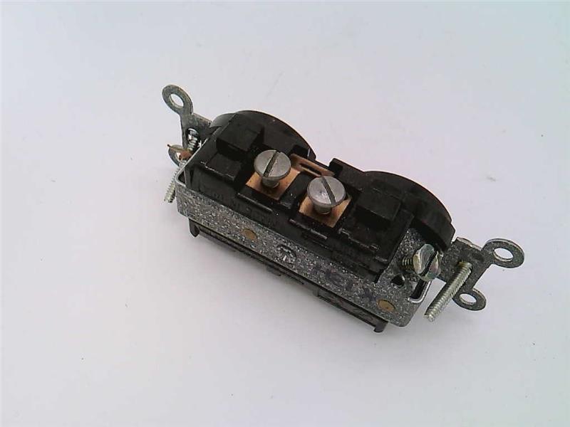 5342 Plug/Receptacle by LEVITON