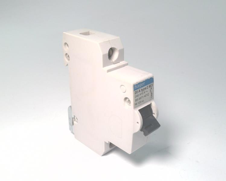 HAGER M120