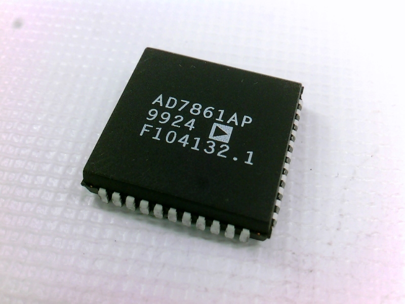 ANALOG DEVICES AD7861AP