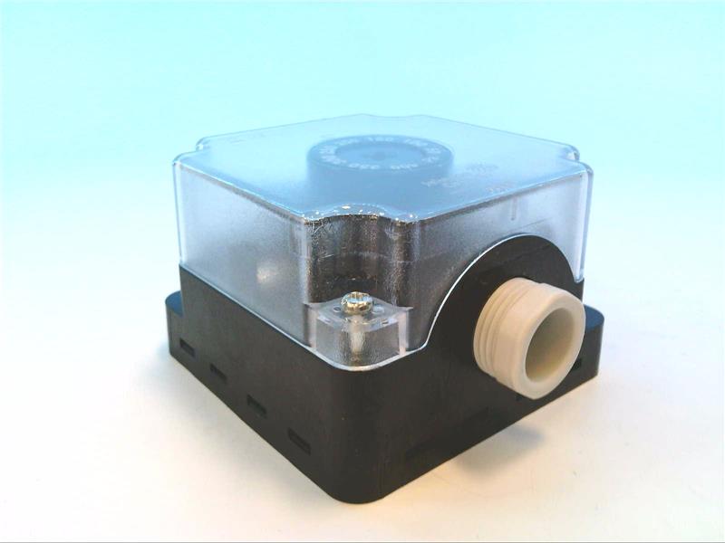 JOHNSON CONTROLS P233A-4-PAC