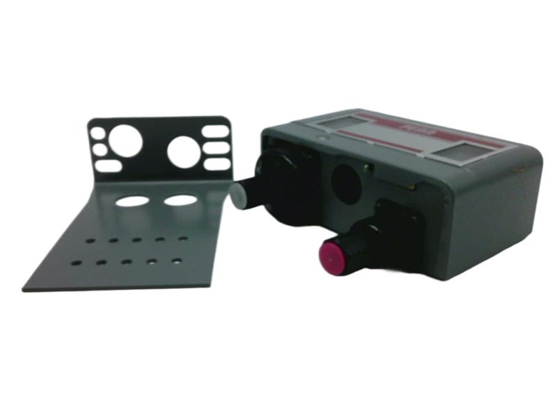 JOHNSON CONTROLS P70LA-2