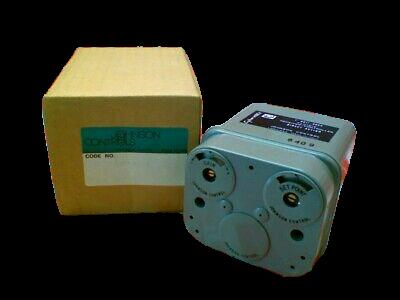 JOHNSON CONTROLS T9011-8026