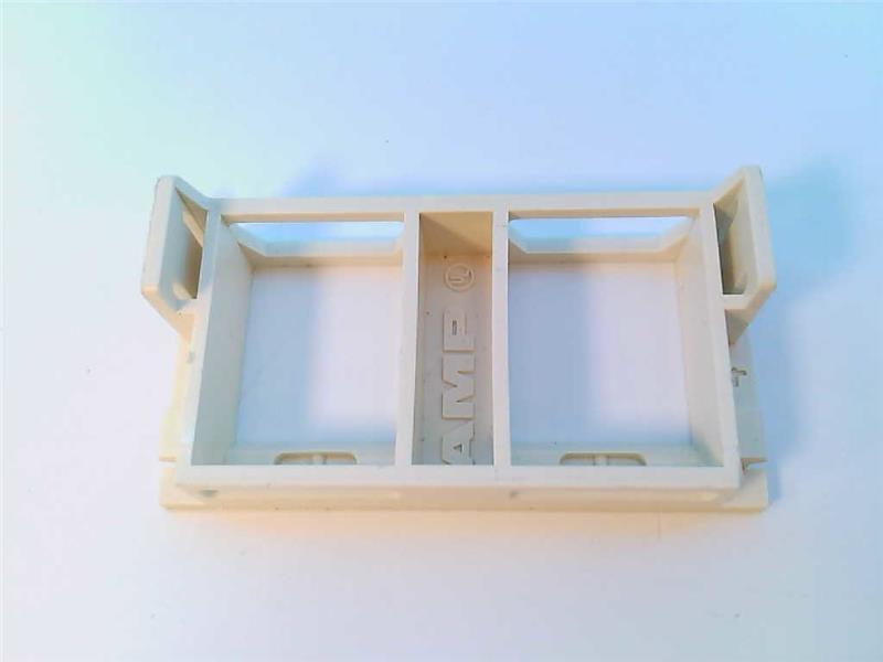 TE CONNECTIVITY 1499855-1