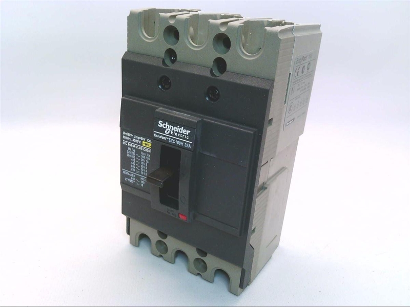 EZC100H3032 by SCHNEIDER ELECTRIC