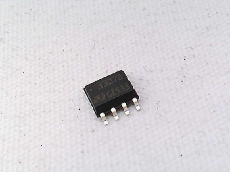 ST MICRO MC33078DT