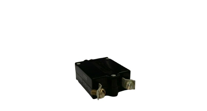 TE CONNECTIVITY 109-210-101