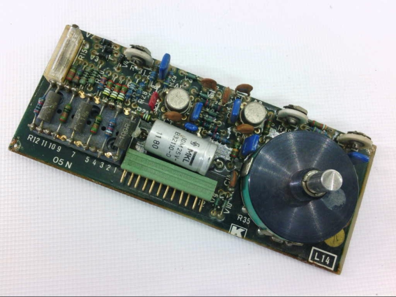 SIEMENS C73451-A325-P14