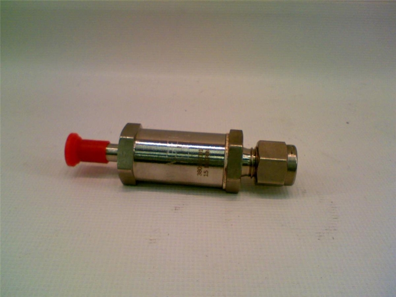 SS-4F-T7-15 by SWAGELOK