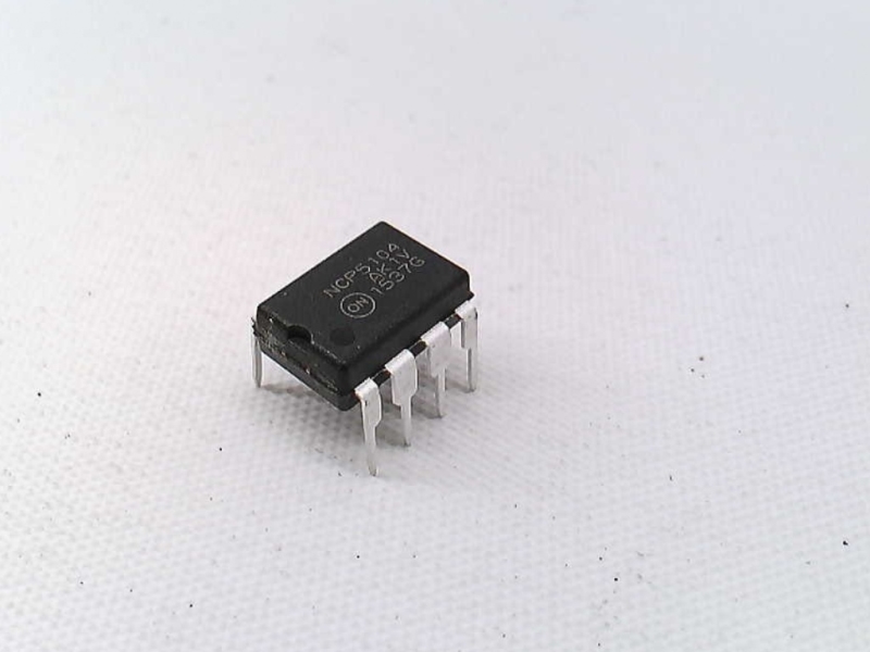 NCP5104PG by GENERIC