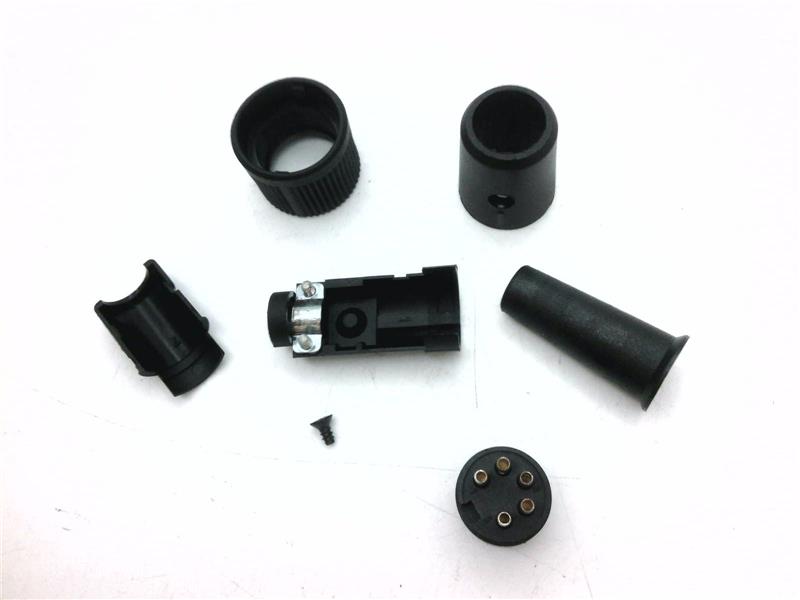 BINDER 678199-0613-00-05