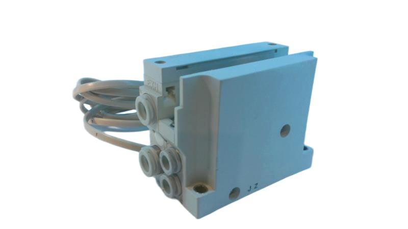 VV5Q21-01C8L2 by SMC
