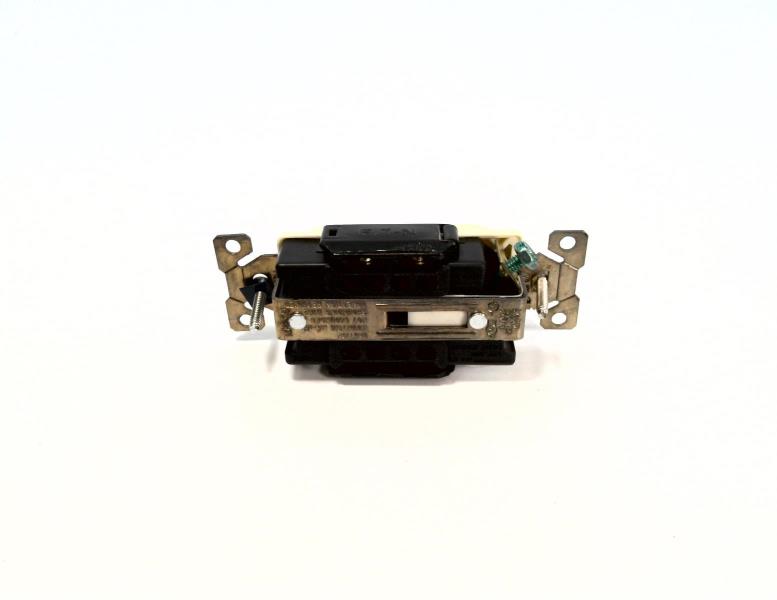 EATON CORPORATION IG8200V