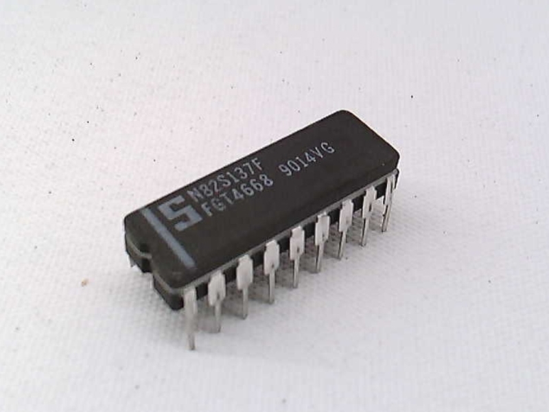 GENERIC N82S137F