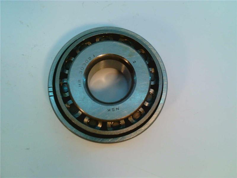 NSK HR30302J