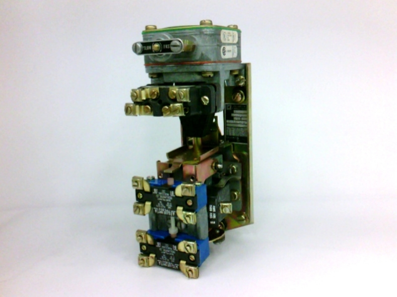 SCHNEIDER ELECTRIC 9050BO3E