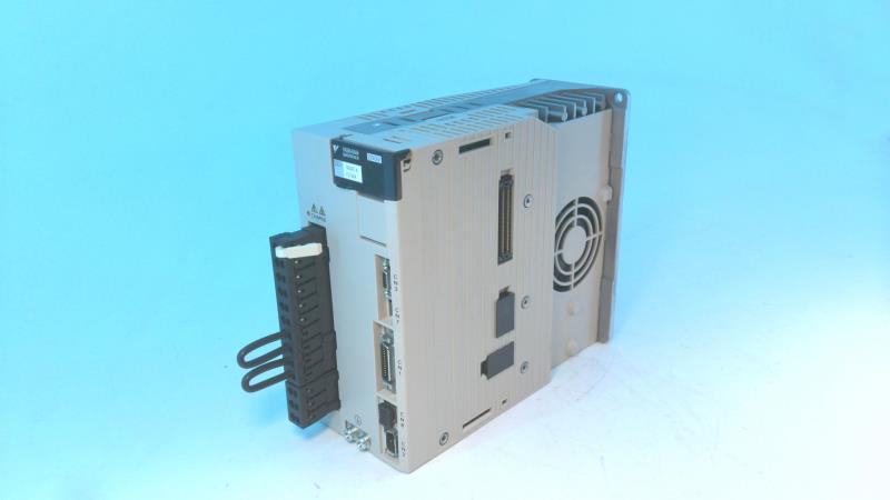 YASKAWA ELECTRIC SGDV-7R6AE1AY579AA