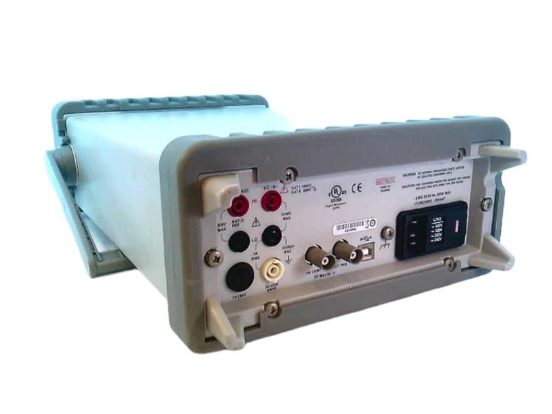 2100/100 by TEKTRONIX