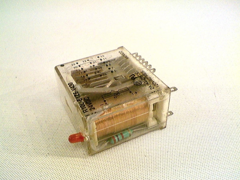 R10L-E1Z6-V430 by TE CONNECTIVITY